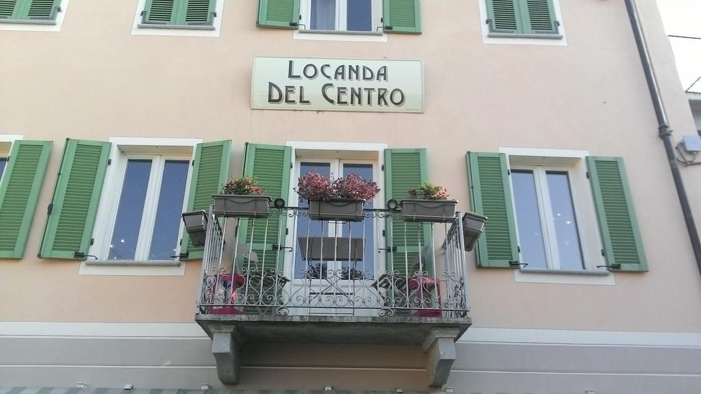 Locanda Del Centro Castiglione Falletto Exterior foto